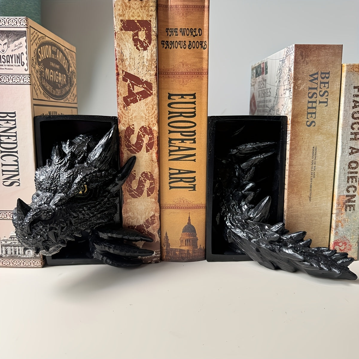 2pcs Bookshelf Dragon Decor