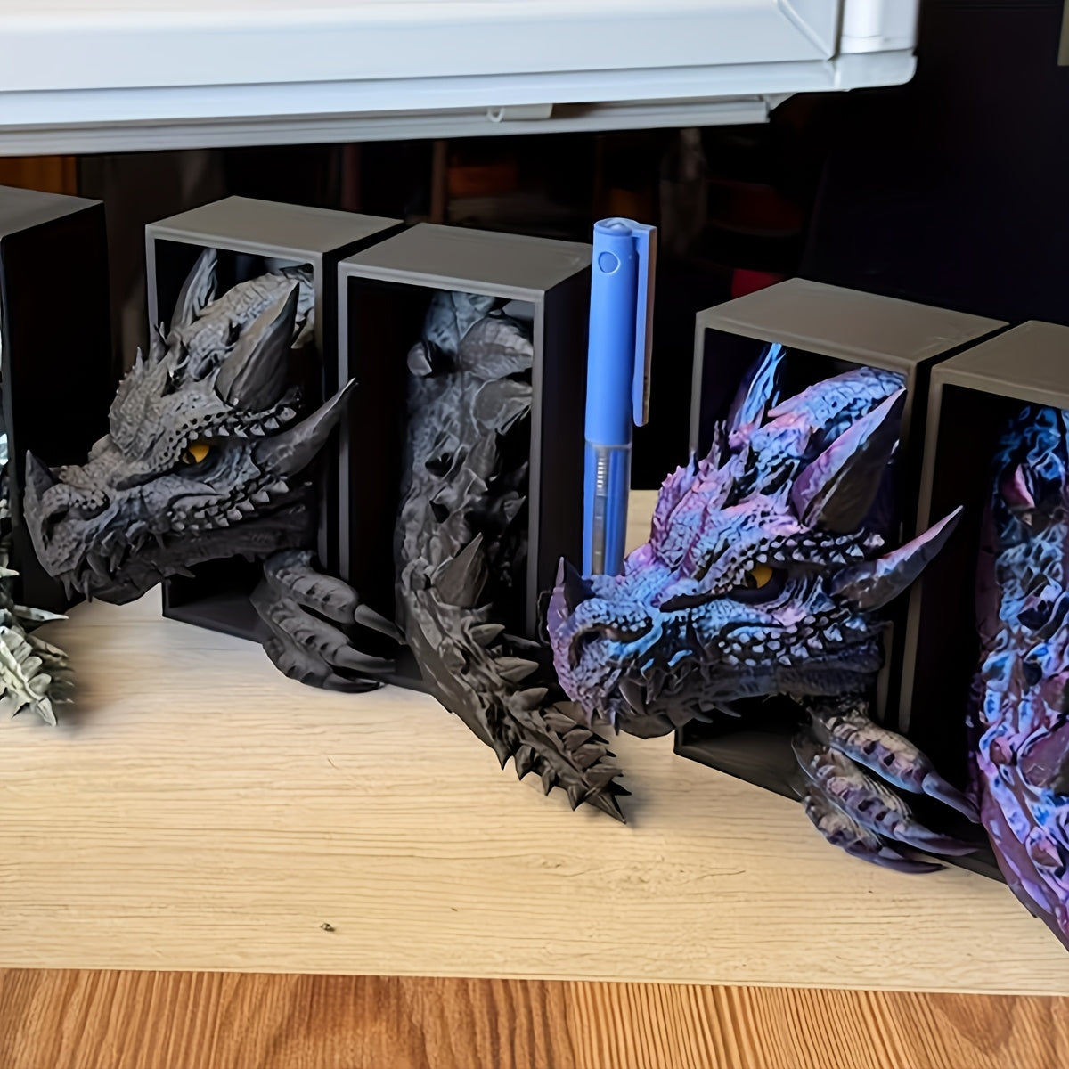 2pcs Bookshelf Dragon Decor